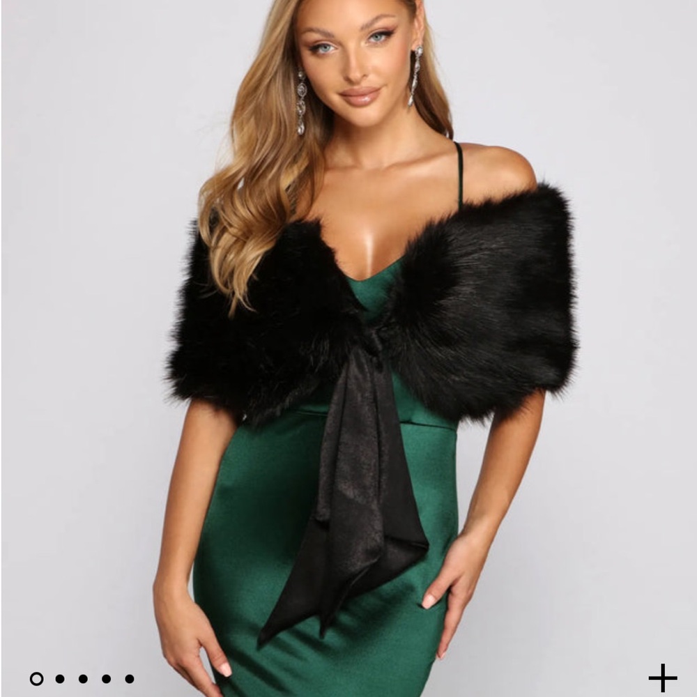Windsor Black Fur Shawl with Bow